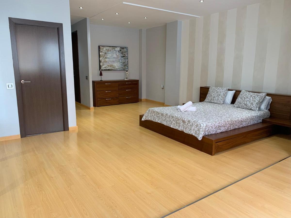 Luxury Apartment Mercat Central Tarragona Buitenkant foto